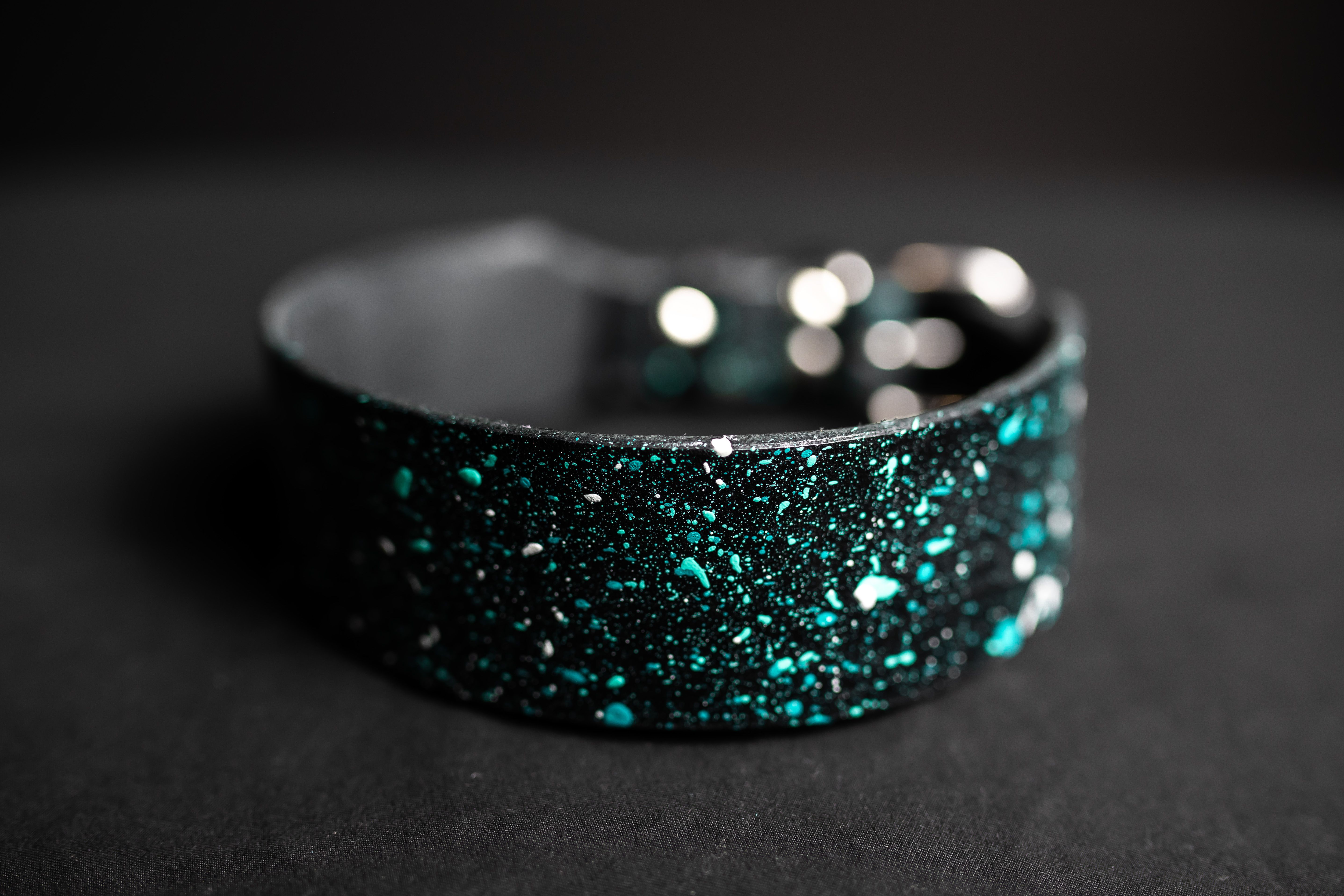 Halsband · Modellname folgt